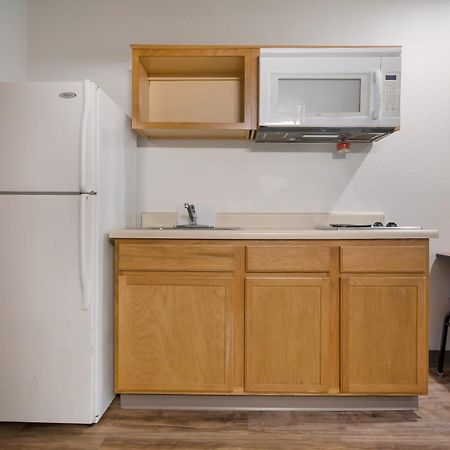 Woodspring Suites Lexington Southeast エクステリア 写真