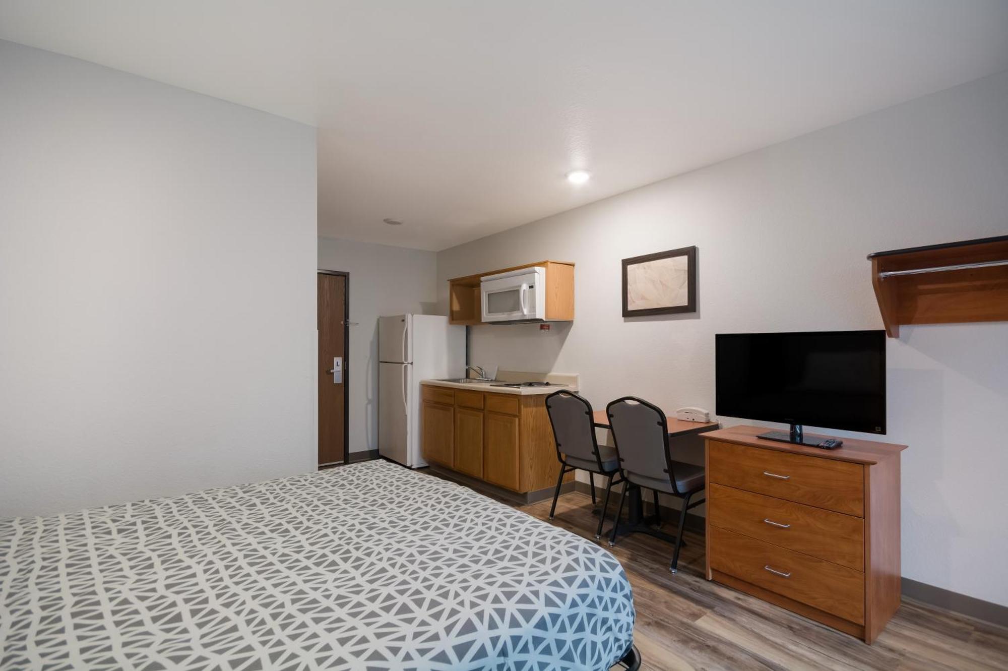 Woodspring Suites Lexington Southeast エクステリア 写真