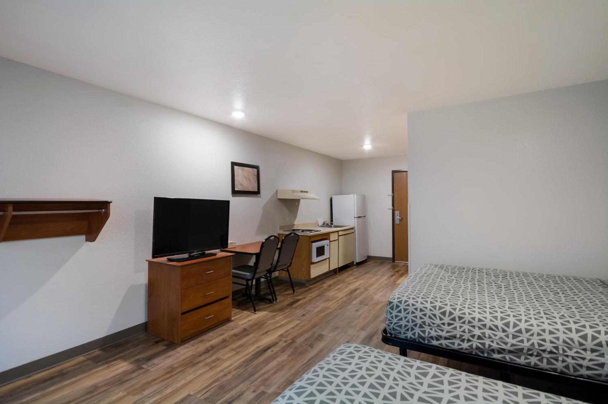 Woodspring Suites Lexington Southeast エクステリア 写真