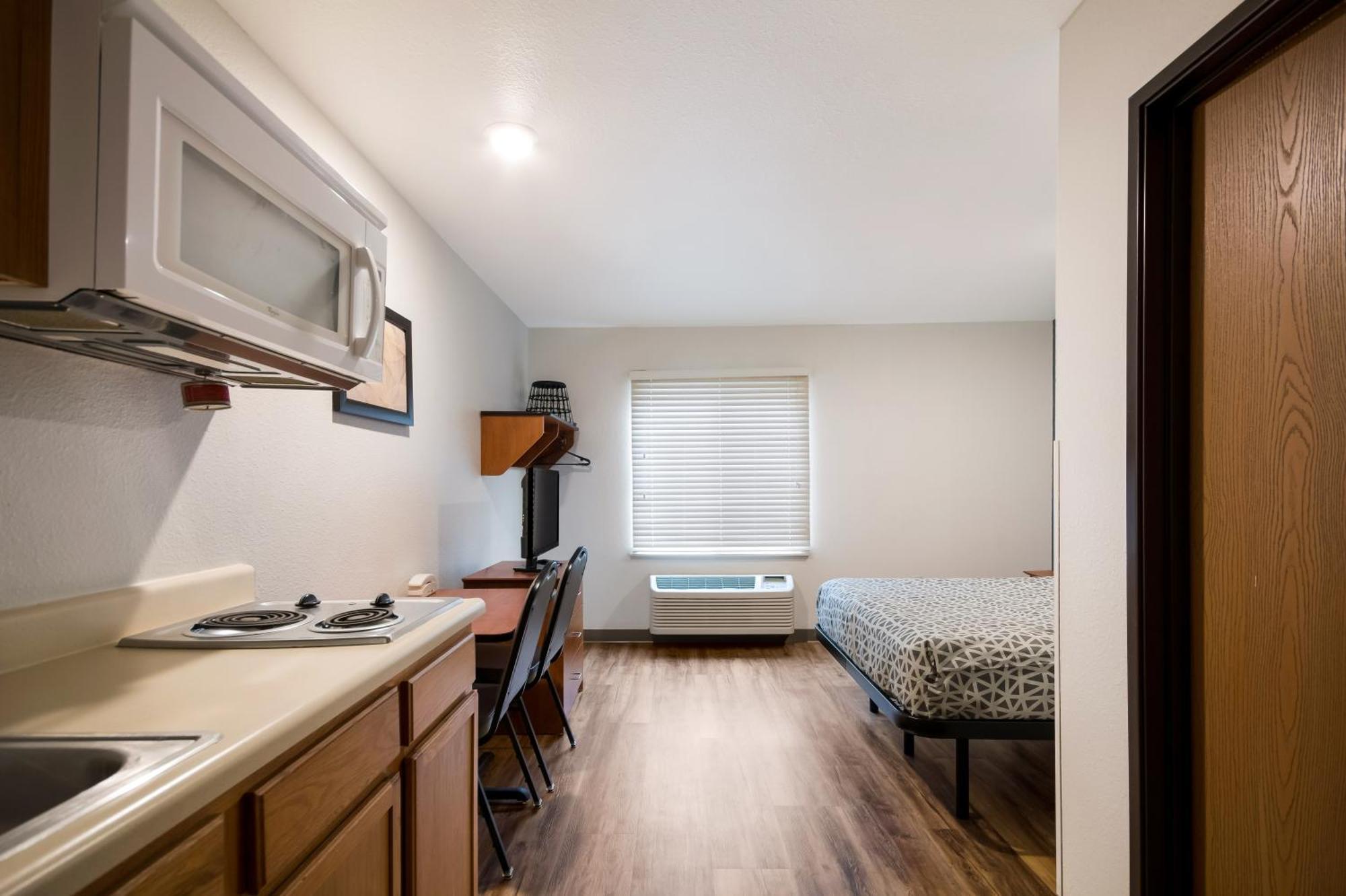 Woodspring Suites Lexington Southeast エクステリア 写真
