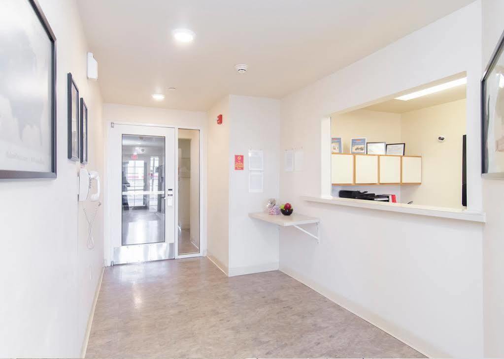 Woodspring Suites Lexington Southeast エクステリア 写真
